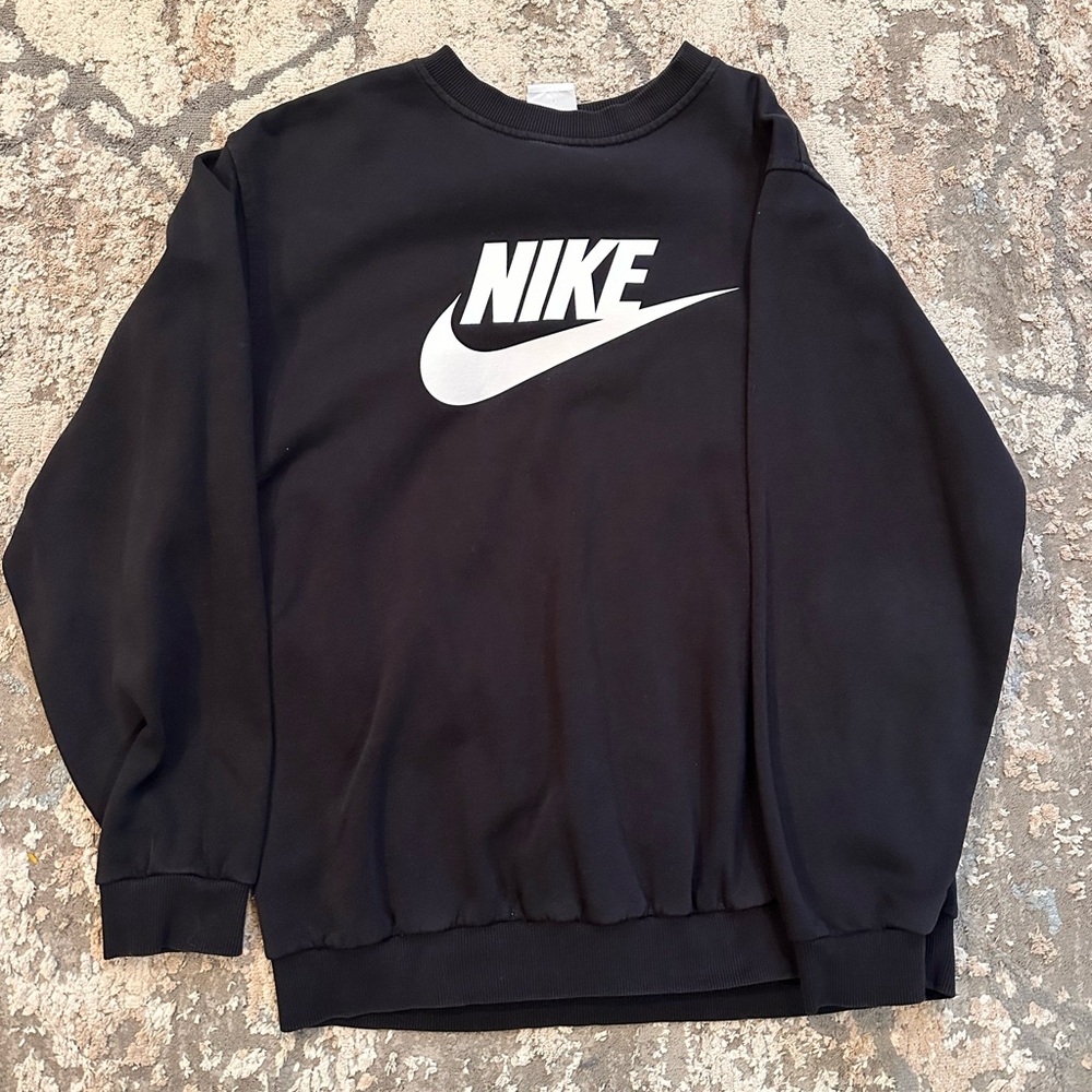 Nike Black Crewneck Sweatshirt